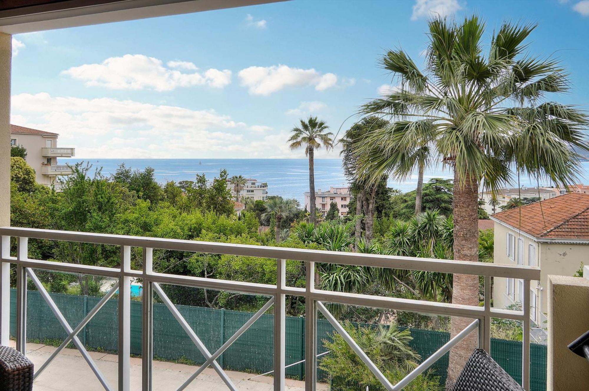 Eva - Piscine - Terrasse - Vca * Cannes